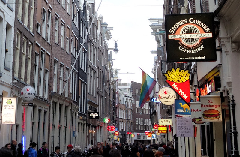 Warmoesstraat northwards 2013