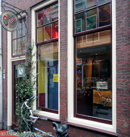 Oya coffee shop