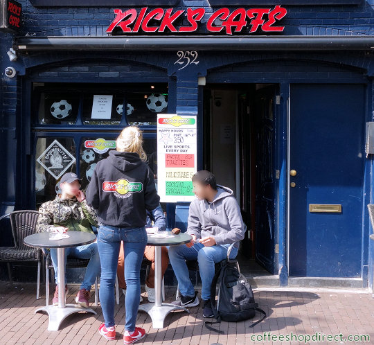 Rick's Cafe smoker-friendly bar