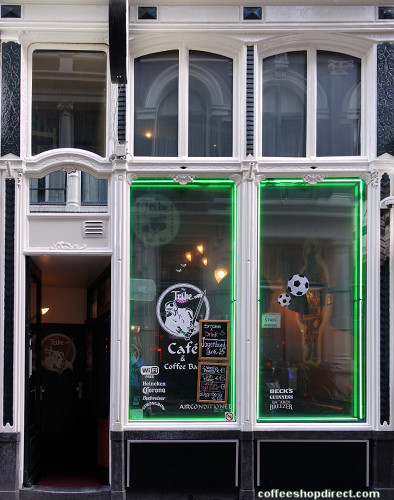 The Tribe smoker-friendly bar