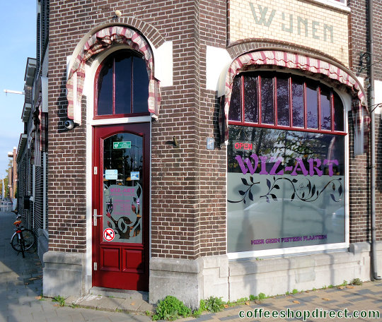 Wiz-Art coffee shop